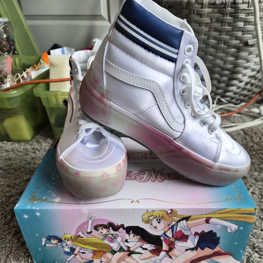 Sailor Moon Vans 2022